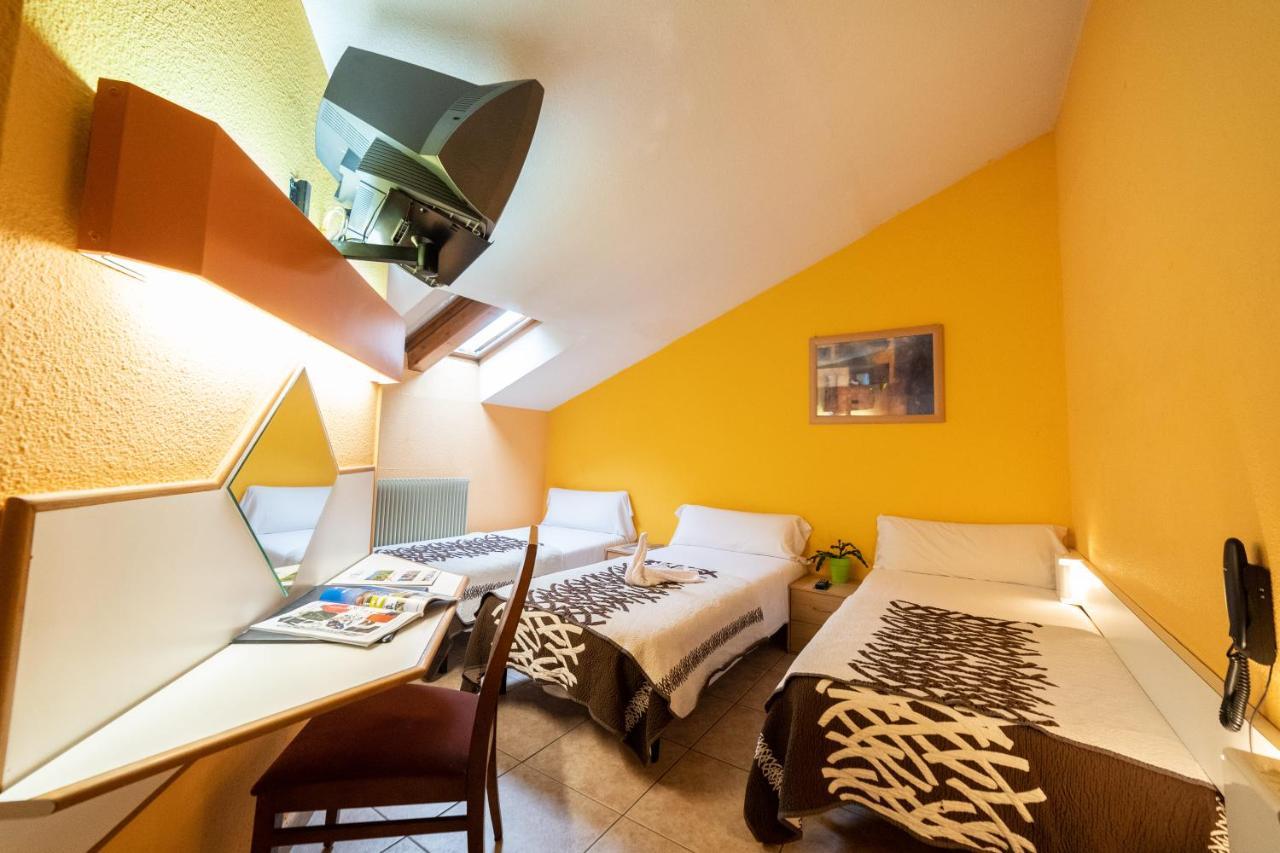 Hotel Les Terres Альдоса Экстерьер фото